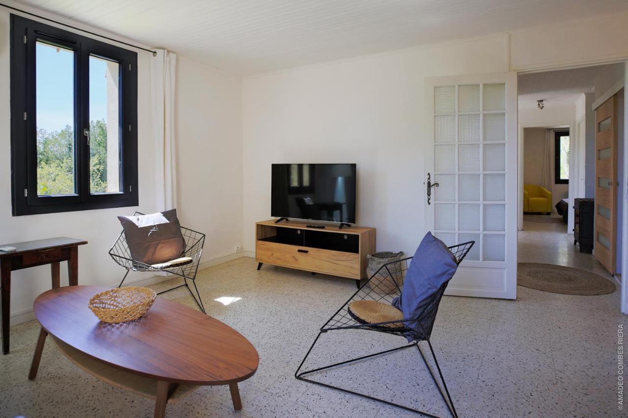 Holiday home Maison Dans Les Arbres, Spa, Tennis, Parking Nimes